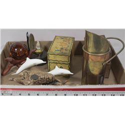 FLAT OF ESTATE COLLECTIBLES