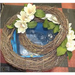 TOTE WITH NEW PLASTIC JUICE PITCHERS AND 2 WILLOW