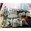 Image 1 : LARGE LOT OF KITCHEN GADGETS & GLASSES
