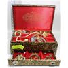Image 1 : GOLD/BLACK DESIGN JEWELRY BOX FULL OF VINTAGE AND