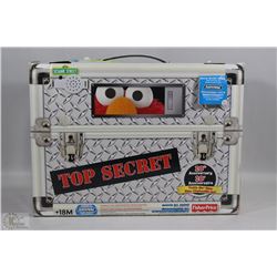 FISHER PRICE TICKLE ME ELMO - UNUSED+UNOPENED