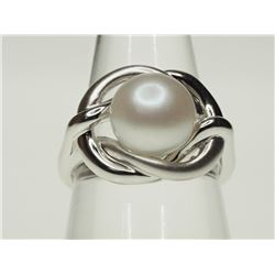 #4-STERLING SILVER PEARL RING SIZE 7.5