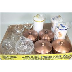 FLAT OF MISC SCENTED CANDLES & GLASSWARE