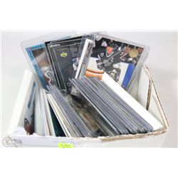 COLLECTION OF 50 ASSORTED WAYNE GRETZKY NHL CARDS