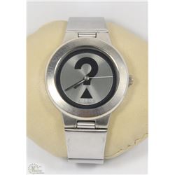 ST/STEEL GUESS MAGIC DIAL WATCH