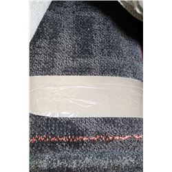 #12 18 FEET 9 INCH CARPET ROLL END