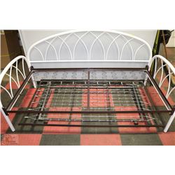 DELUXE SINGLE DAYBED WITH PULLOUT COT FRAME