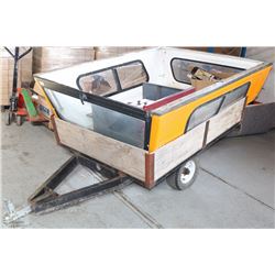 SMALL TOW TRAILER WITH TRUCK CANOPY, VINTAGE METAL