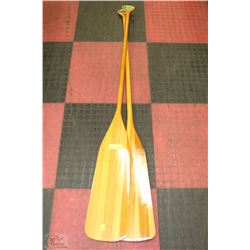 PAIR OF VINTAGE OARS ON CHOICE
