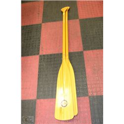 PAIR OF VINTAGE OARS ON CHOICE