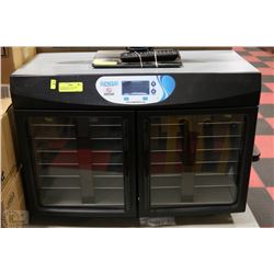 SAGE PERSONAL CLEANSING WARMER MODEL 7938