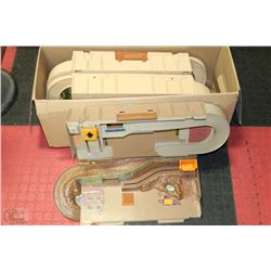 3 HOT WHEELS STO AND GO PLAYSETS & CONSTRUCTION