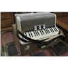 Image 1 : VINTAGE HOHNER CONTESSA IIIM ACCORDIAN WITH CASE
