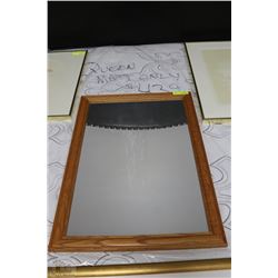 OAK FRAMED MIRROR 18"X26"