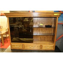 WALL MOUNTING TROPHY DISPLAY UNIT