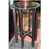 Image 1 : ROUND SHOWHOME METAL AND GLASSTOP END TABLE