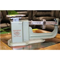 TRAINER VINTAGE SCALE