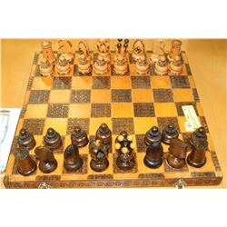 WOODEN CHESS SET WITH LARGE WOODEN PIECES