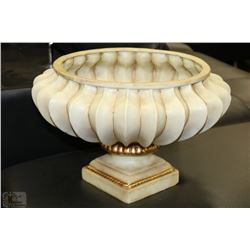 LARGE NEW DECORATIVE FRUITBOWL CENTERPIECE