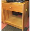 Image 2 : PINE 4 PC BEDROOM FURNITURE SET