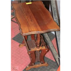 ESTATE WOOD MAGAZINE RACK TABLE