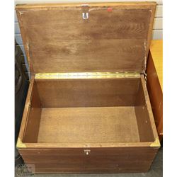 VINTAGE HARDWOOD CHESS 16"X2'X17"H