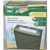 Image 1 : PAPER SHREDDER IN BOX