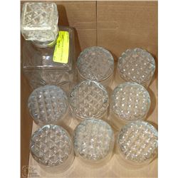 DECANTER SET WITH 8 GLASSES