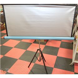 PORTABLE PROJECTOR SCREEN