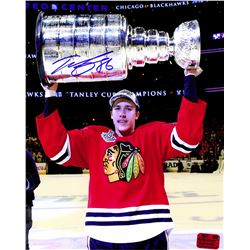 Teuvo Teravainen Signed Chicago Blackhawks 2015 Stanley Cup Trophy 8X10 Photo