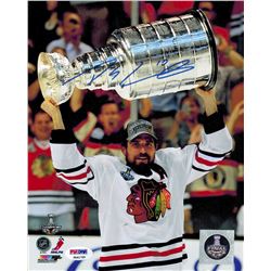 Patrick Sharp Signed Chicago Blackhawks Holding 2013 Stanley Cup Trophy 8X10 Photo