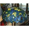 Image 2 : FINE METAL AND LEADED GLASS FLOOR LAMP