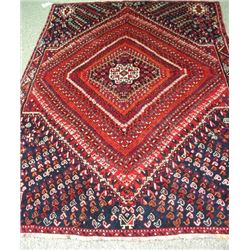 HAND KNOTTED SHIRAZ AREA RUG