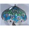 Image 3 : LEADED GLASS "PEACOCK" MOTIF TABLE LAMP