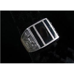 GENTLEMEN'S STERLING SILVER AND ONYX RING