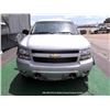 Image 3 : 2011 CHEVROLET TAHOE ~ 140,104 MILES VIN: 1GNLC2E0XBR318223, SUV, 4X2, V8, 5.3L, SILVER & BLACK, AC 