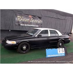 2010 FORD CROWN VICTORIA ~ 130,891 MILES VIN: 2FABP7BV8AX119283, SEDAN, RWD, V8, 4.6L, BLACK & WHITE