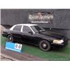 Image 4 : 2010 FORD CROWN VICTORIA ~ 159,797 MILES VIN: 2FABP7BV7AX119291, SEDAN, RWD, V8, 4.6L, BLACK & WHITE