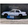 Image 2 : 2002 FORD CROWN VICTORIA ~ 127,884 MILES VIN: 2FAFP71W92X106720, SEDAN, RWD, V8, 4.6L, WHITE, AC WAR