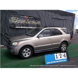 2003 KIA SORRENTO ~ 169,369 MILES VIN: KNDJC7337335090278, WINDSHIELD ROCK CHIP, A/C COLD, EMPTY TAN
