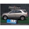 Image 2 : 2003 KIA SORRENTO ~ 169,369 MILES VIN: KNDJC7337335090278, WINDSHIELD ROCK CHIP, A/C COLD, EMPTY TAN