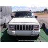 Image 3 : 1999 JEEP CHEROKEE 4X4 4WD ~ 194,944 MILES VIN: 1J4FF68S6XL534592, SUV, 4WD, I6, 4.0L, WHITE, A/C CO
