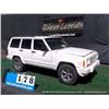 Image 4 : 1999 JEEP CHEROKEE 4X4 4WD ~ 194,944 MILES VIN: 1J4FF68S6XL534592, SUV, 4WD, I6, 4.0L, WHITE, A/C CO