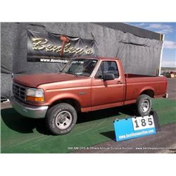 1995 FORD F-150 PICKUP ~ 269,167 MILES VIN: 1FTDF15Y1SLC00603, PICKUP, RWD, I6, 4.9L, RED, WINDSHIEL