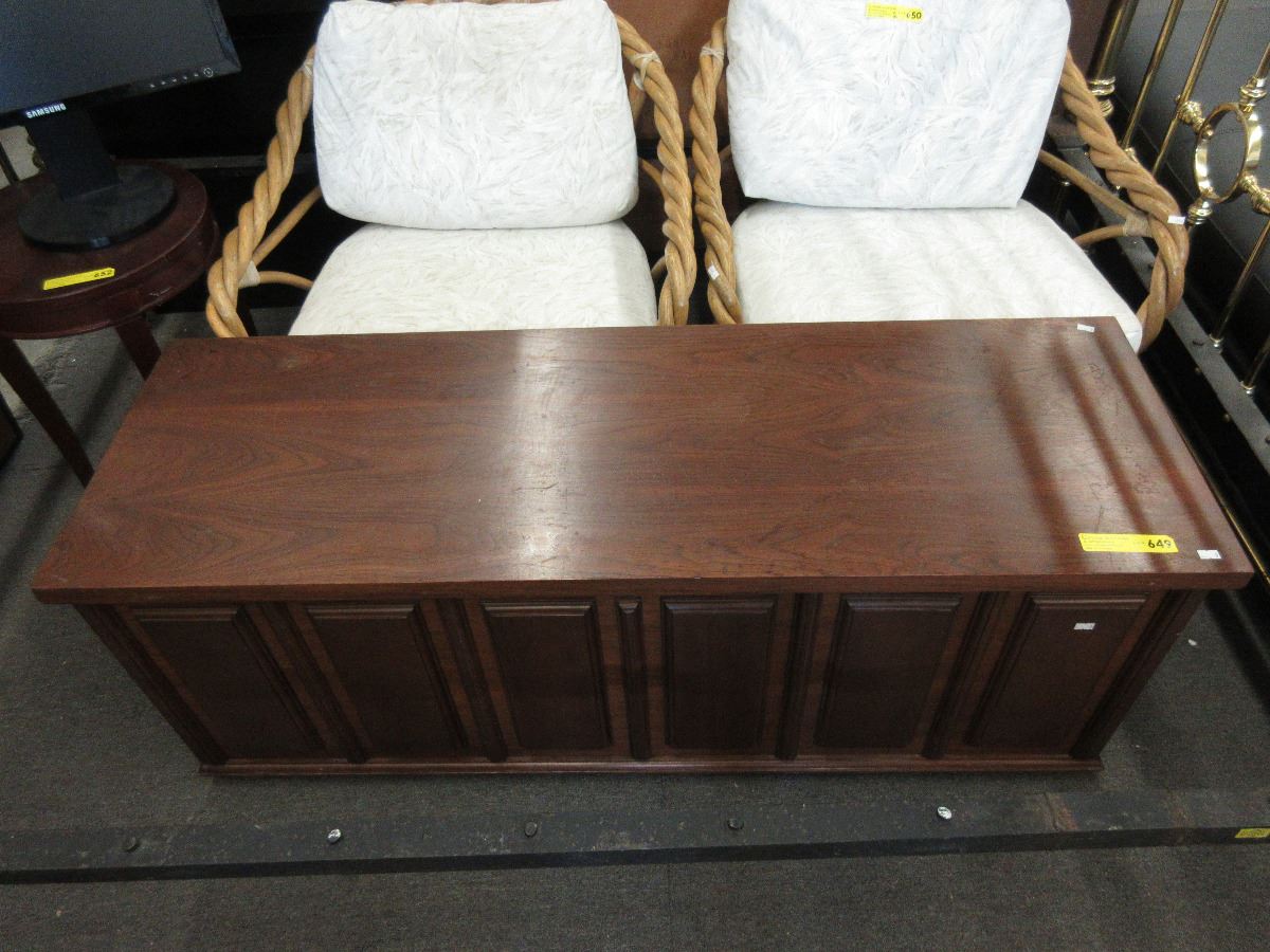 Vintage Huppe Bros. cedar lined chest