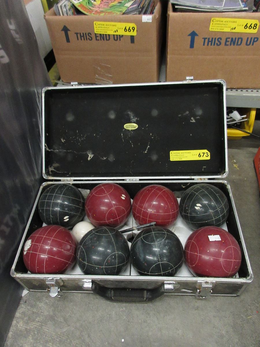 Bocce ball set in case used