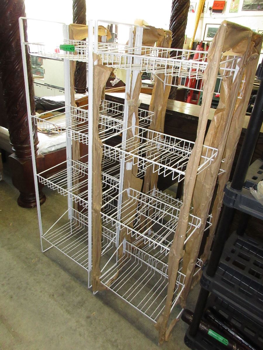 4 Wire retail display units - used