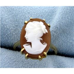 18K Cameo Ring