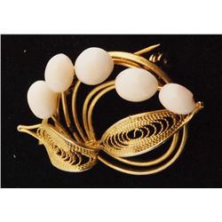 Sweet 18K Gold Brooch Set w. Angel's Skin Coral 8-cts/ 7-gr