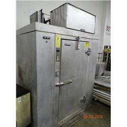 Master Bilt 5' x 5' Walk-In Freezer